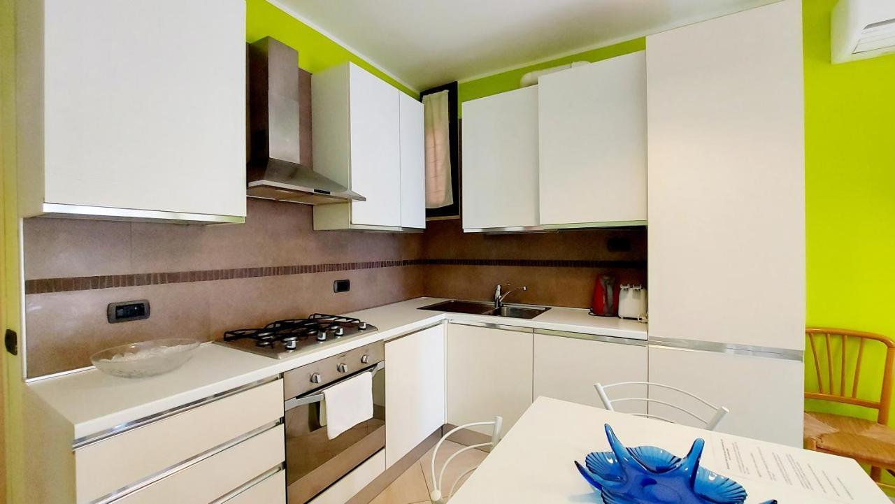 Colors Pool Apartment Bardolino Eksteriør billede
