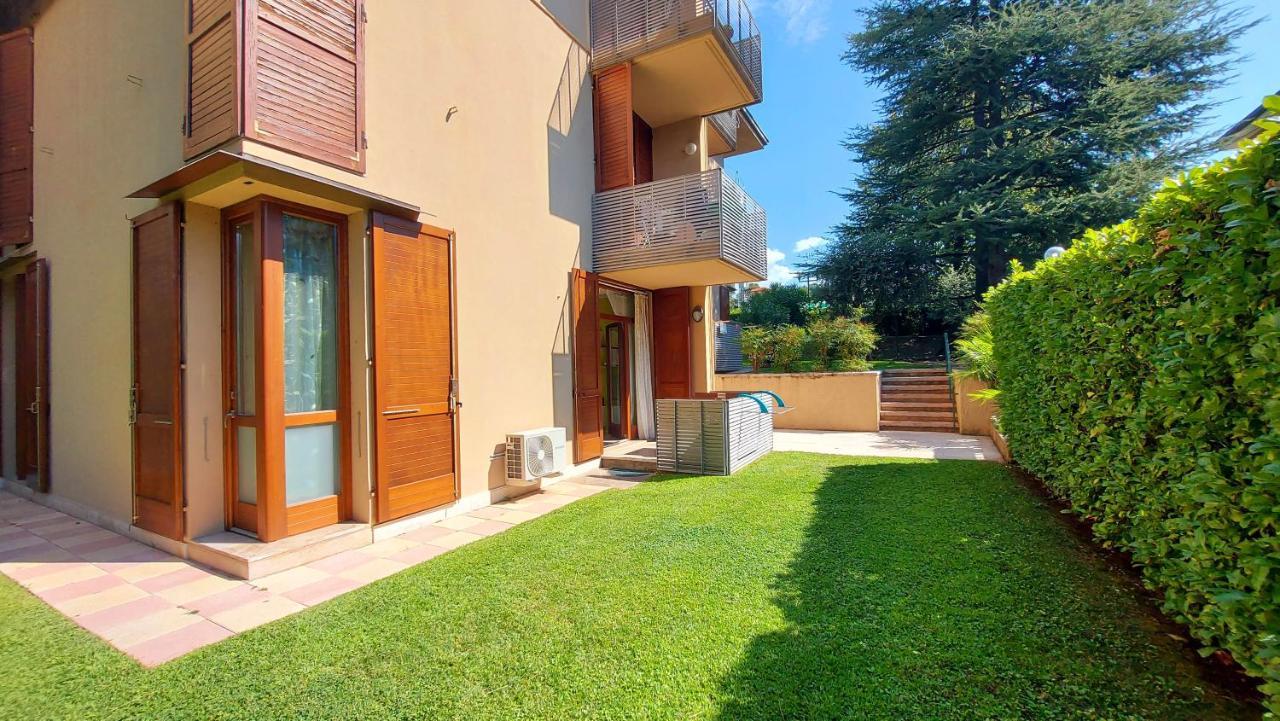 Colors Pool Apartment Bardolino Eksteriør billede