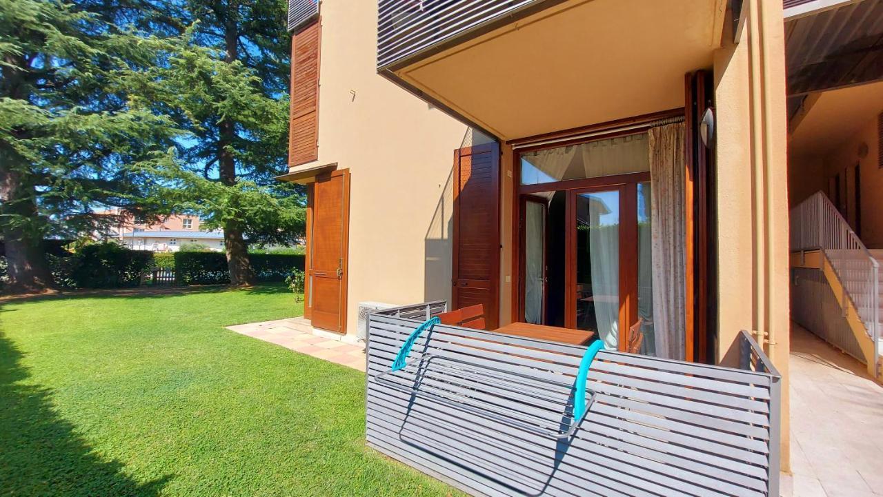Colors Pool Apartment Bardolino Eksteriør billede