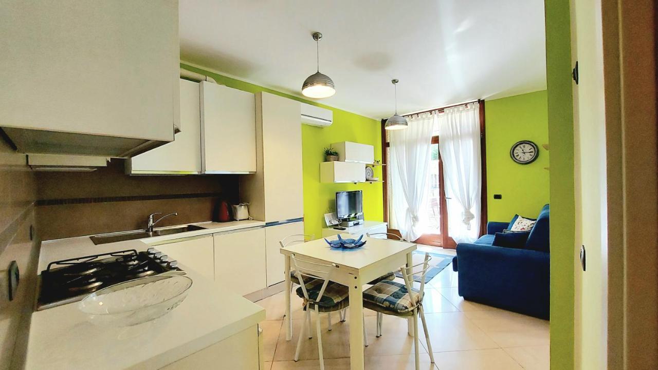 Colors Pool Apartment Bardolino Eksteriør billede