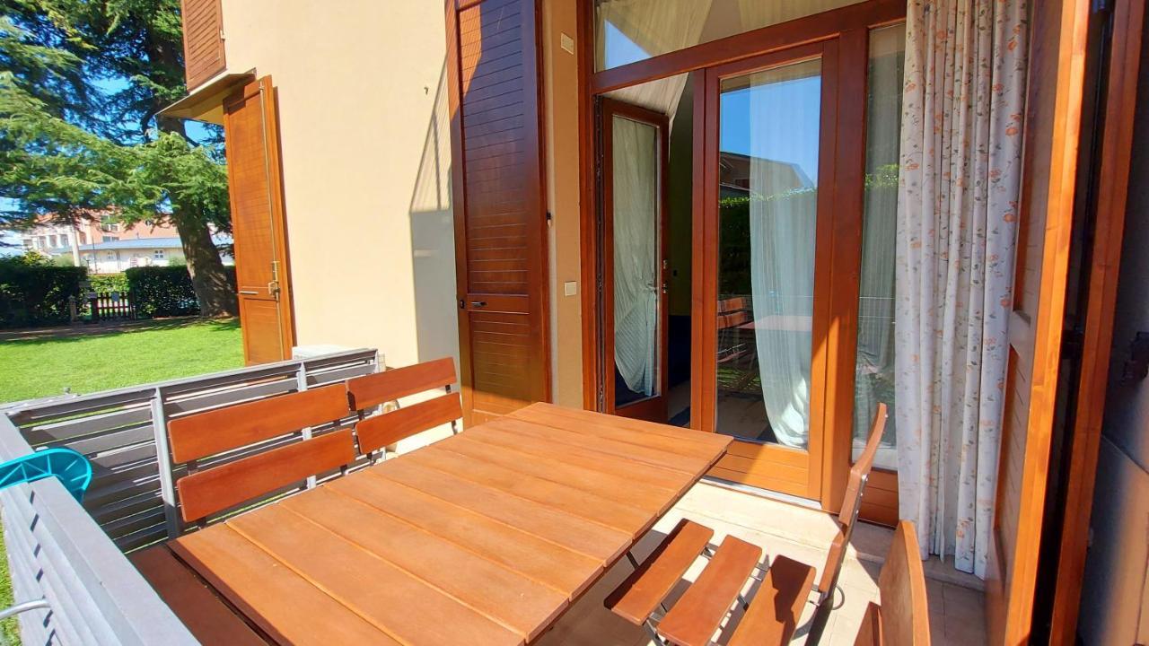 Colors Pool Apartment Bardolino Eksteriør billede