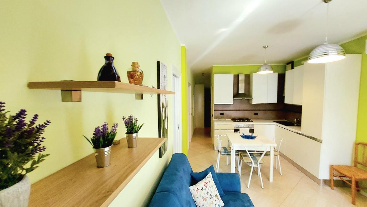 Colors Pool Apartment Bardolino Eksteriør billede